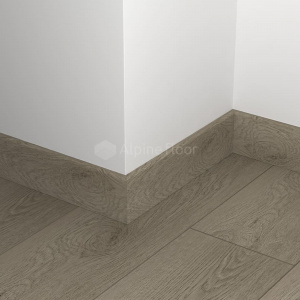 Кварцевый плинтус Alpine floor под коллекцию GRAND SEQUOIA 11-17